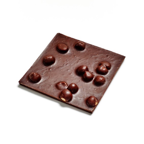 Zarbitter Schokolade-mit Haselnüssen